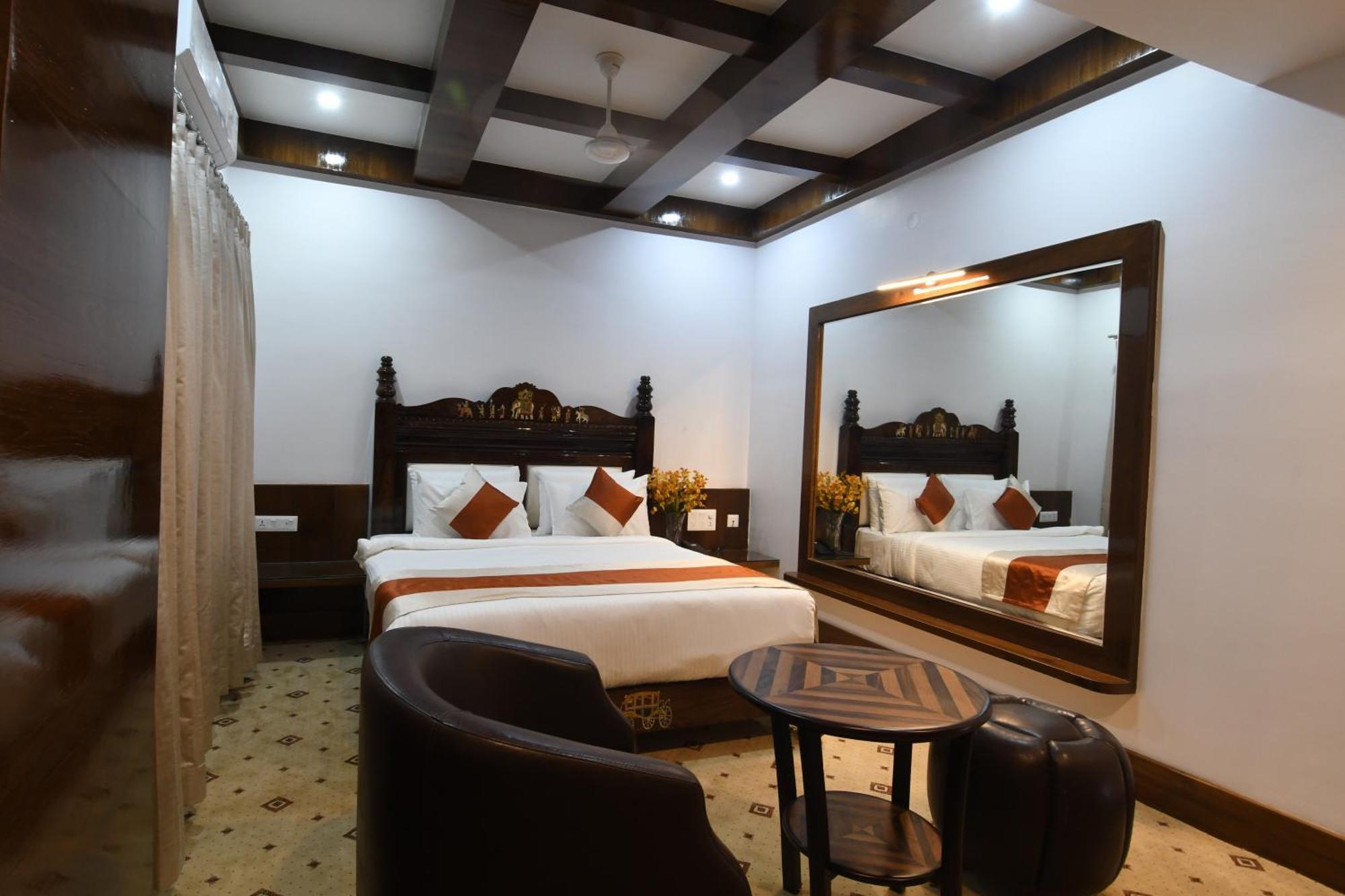 Hotel Lok Sagar Mysuru Zewnętrze zdjęcie
