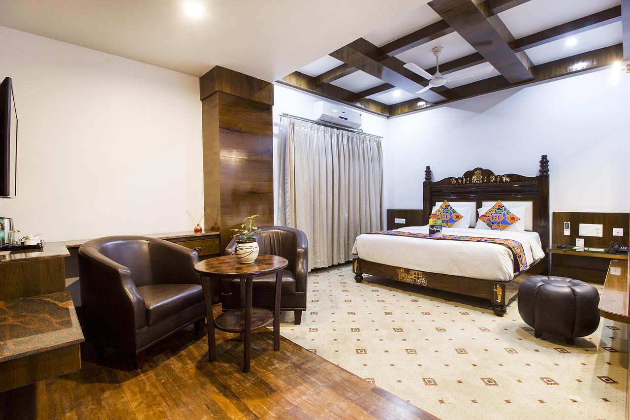 Hotel Lok Sagar Mysuru Zewnętrze zdjęcie