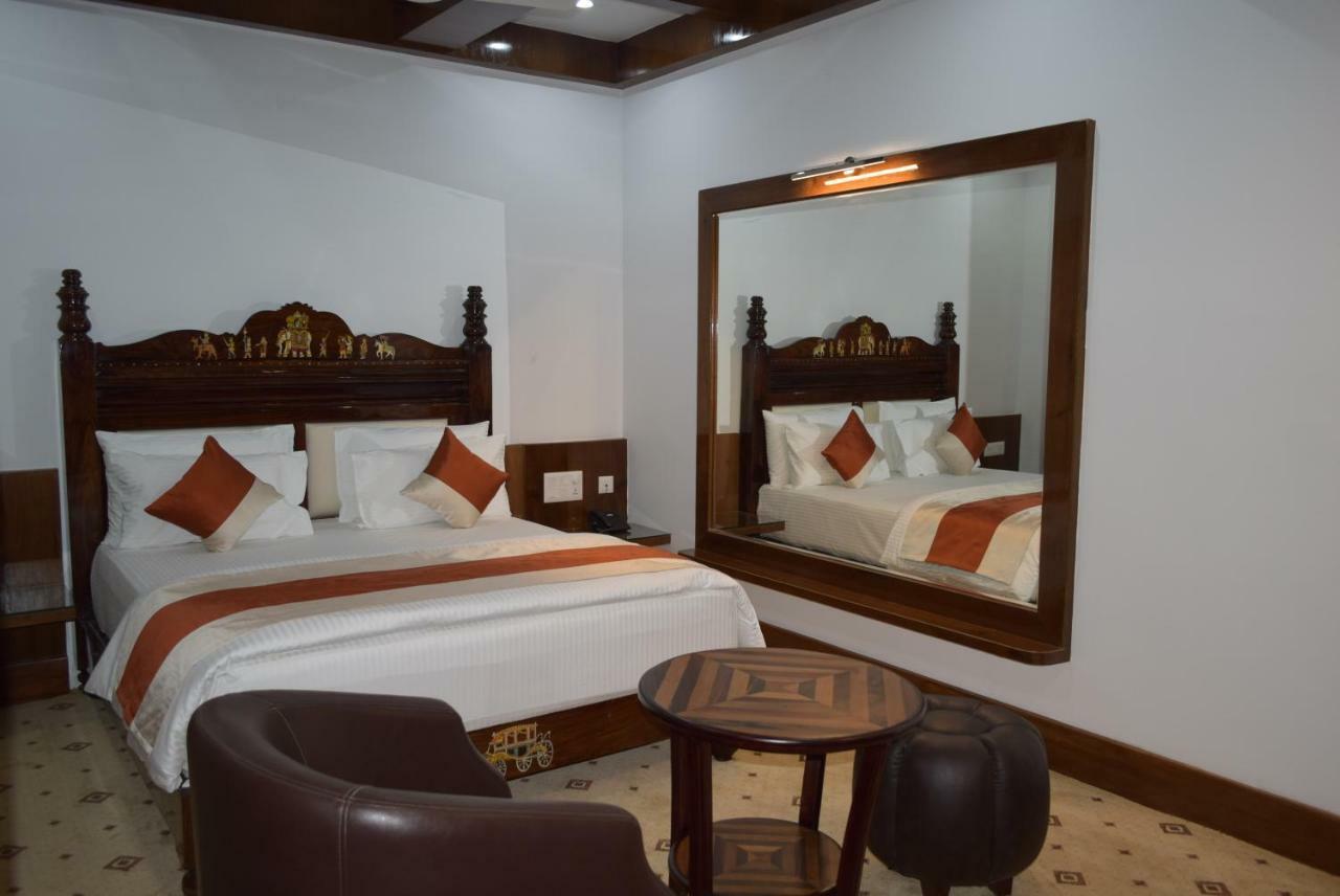 Hotel Lok Sagar Mysuru Zewnętrze zdjęcie